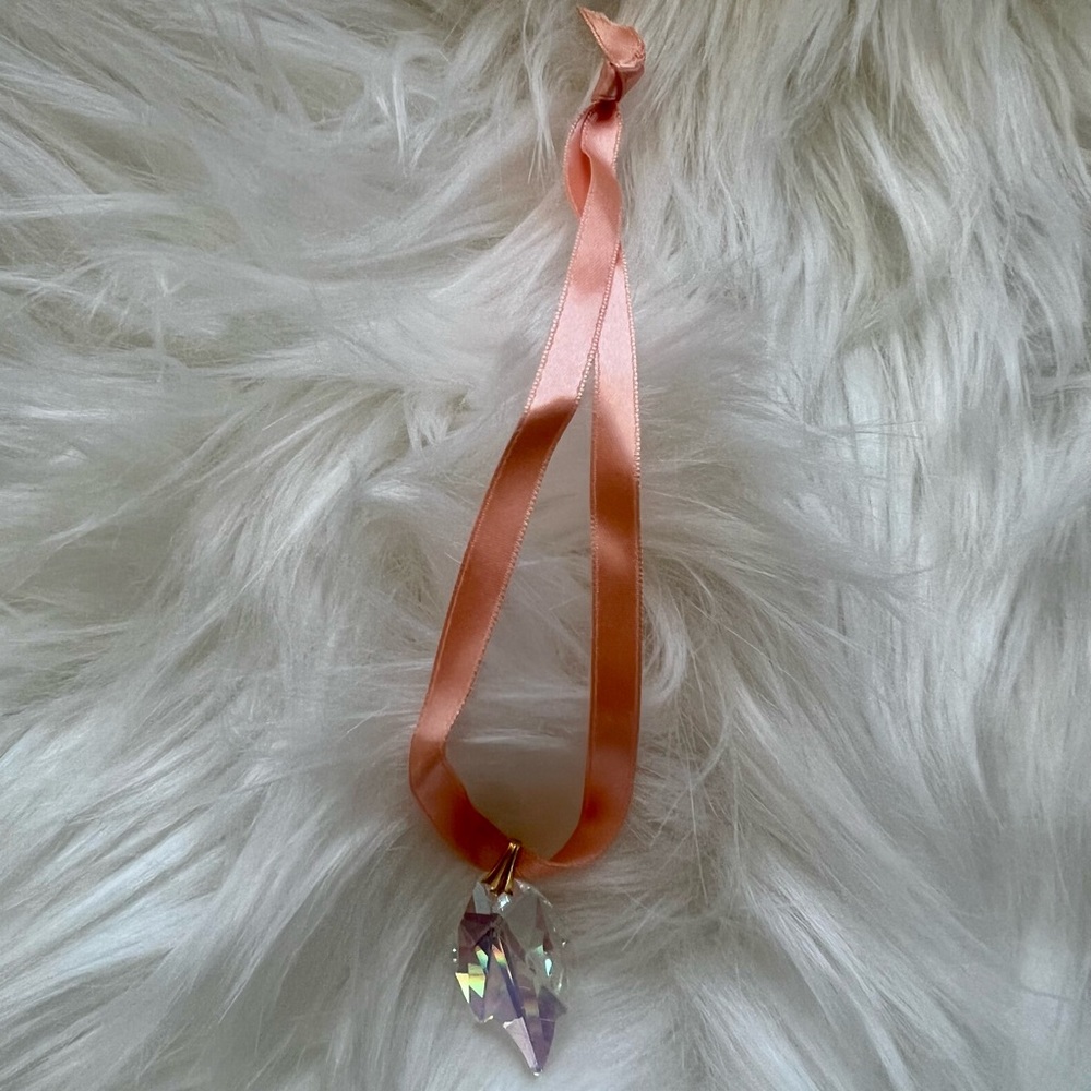 Mobex crystal hanging prism
